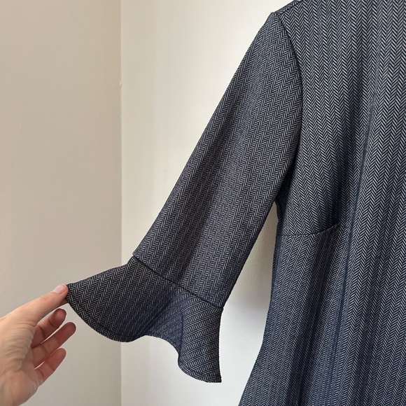 Banana Republic Herringbone Ponte Flutter-Sleeve Dress, Size: 4 - Picture 6 of 8